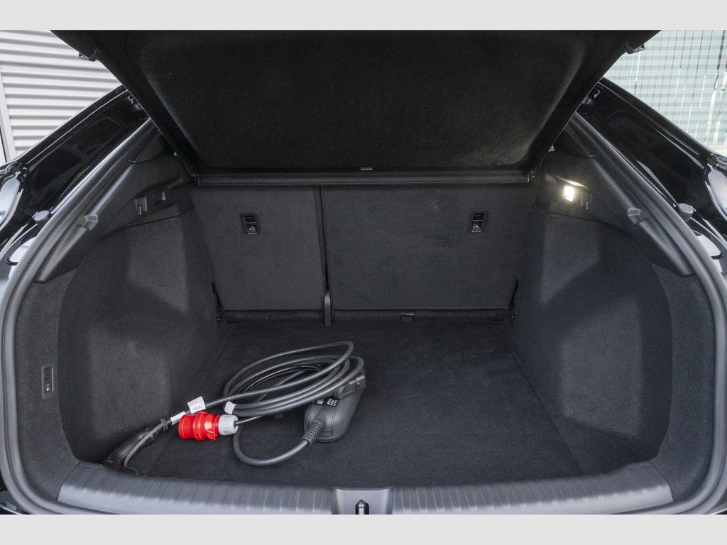 Audi Q4 2025