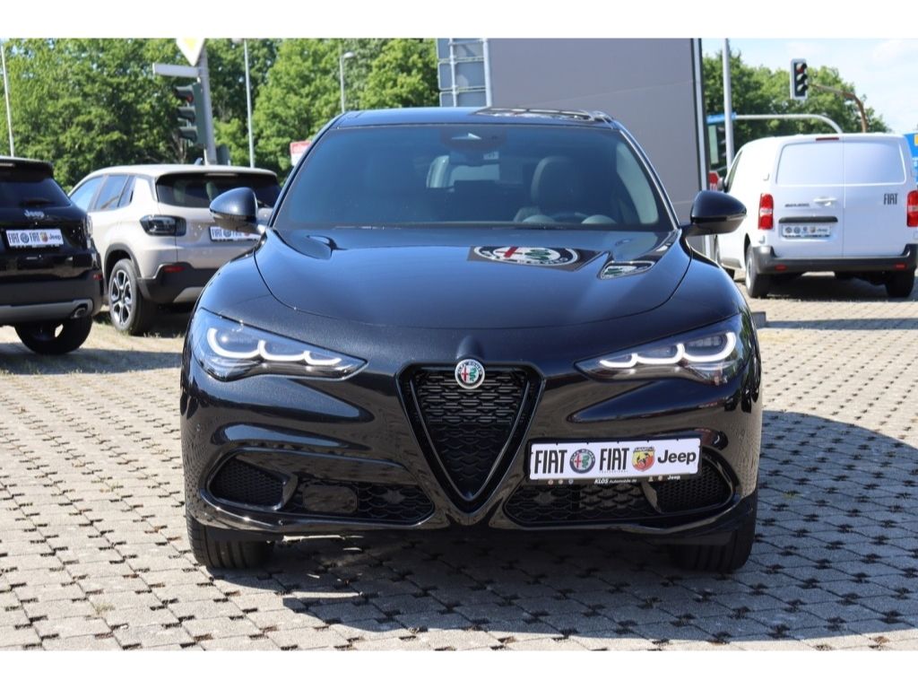 Alfa Romeo Stelvio 2025