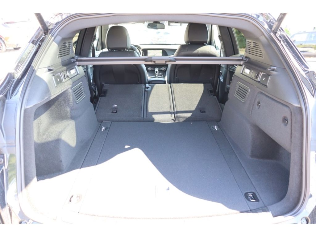 Alfa Romeo Stelvio 2025