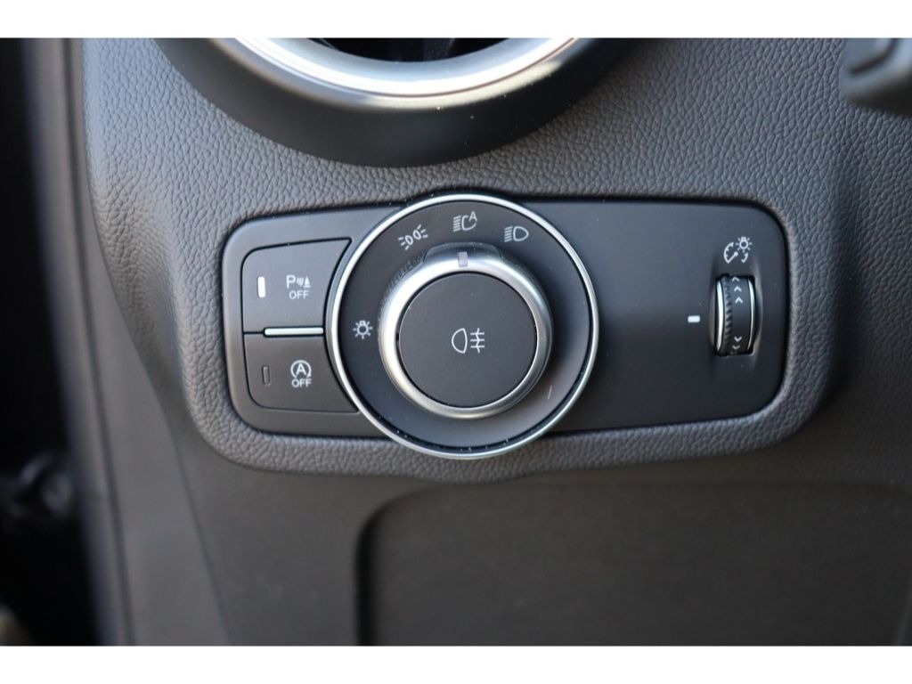 Alfa Romeo Stelvio 2025