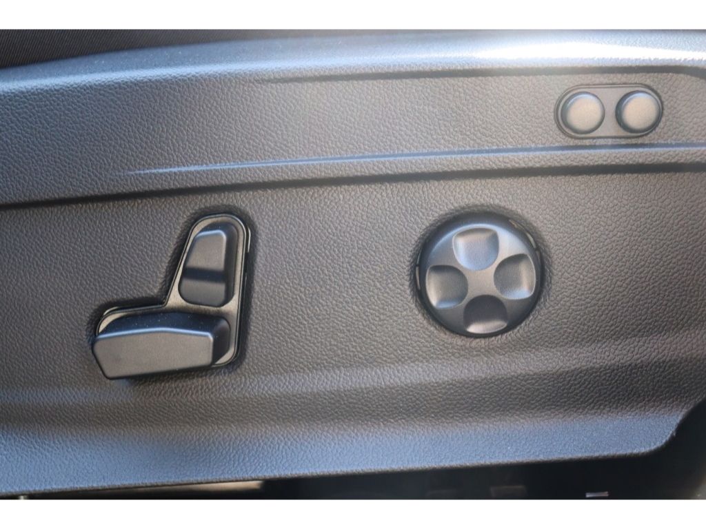 Alfa Romeo Stelvio 2025