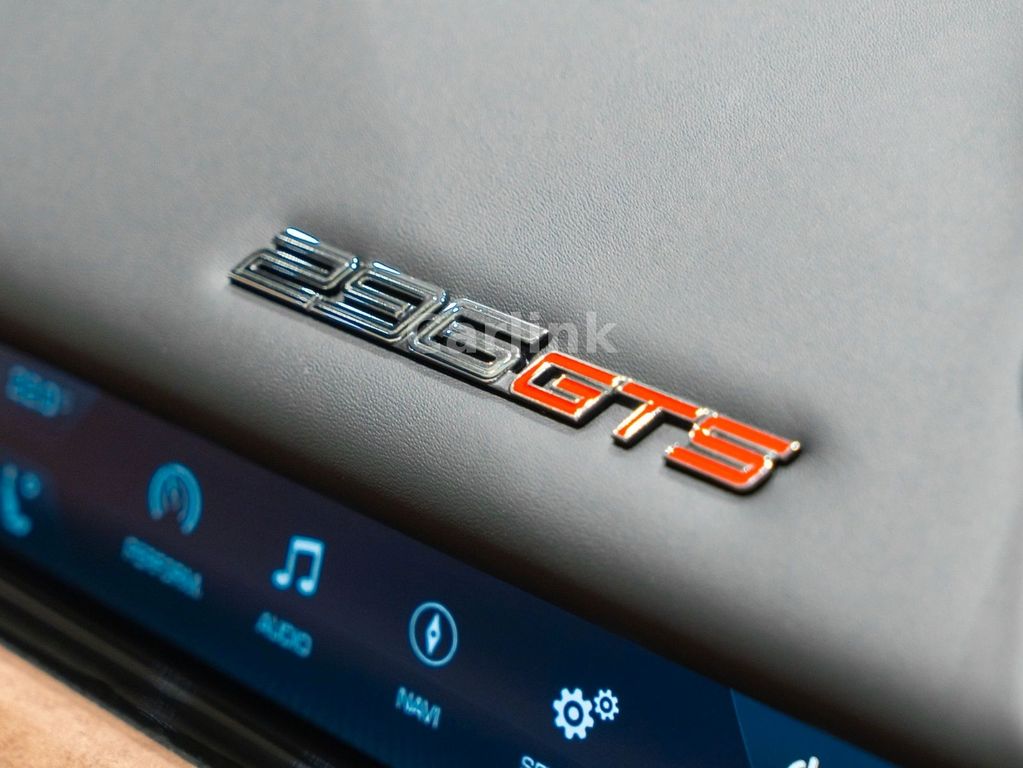 Ferrari 296 GTS 2024