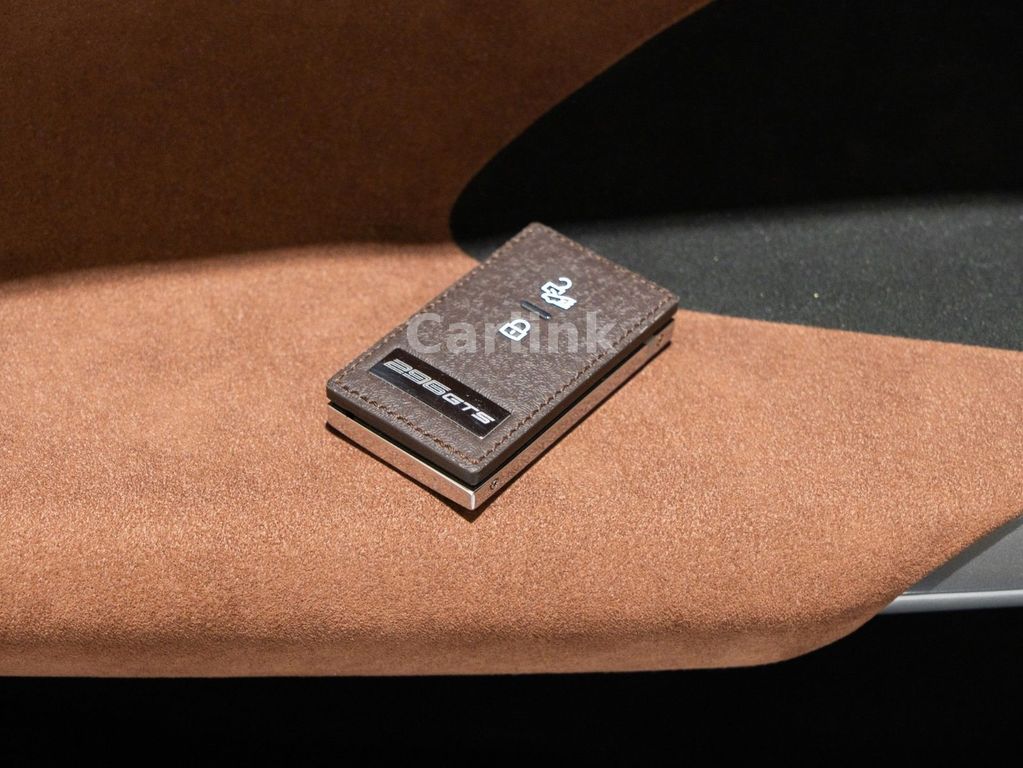 Ferrari 296 GTS 2024