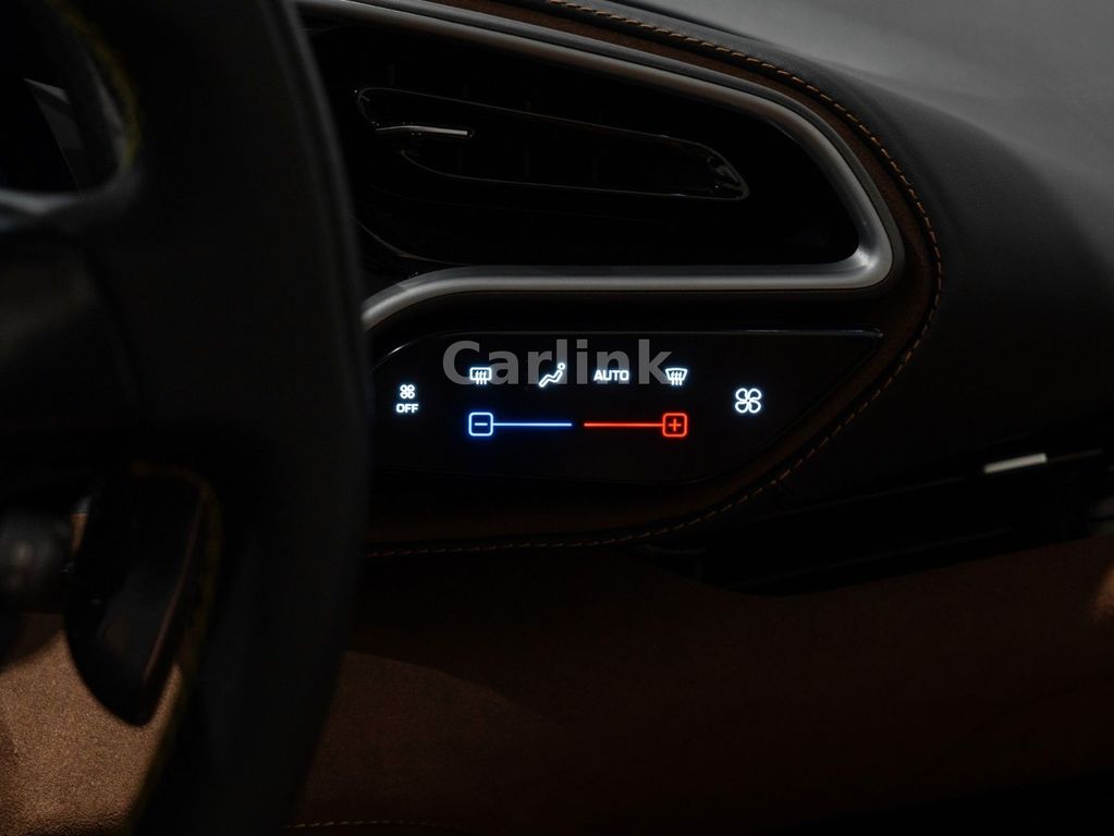 Ferrari 296 GTS 2024