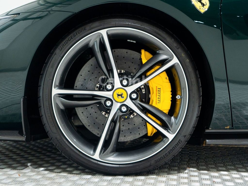 Ferrari 296 GTS 2024