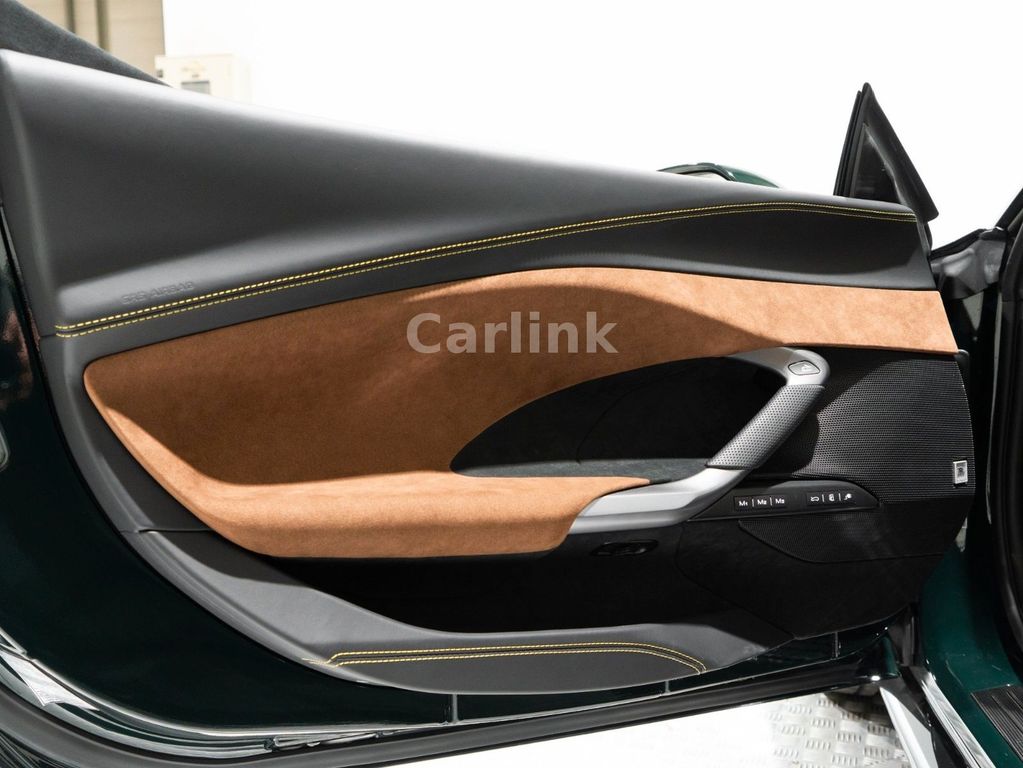 Ferrari 296 GTS 2024