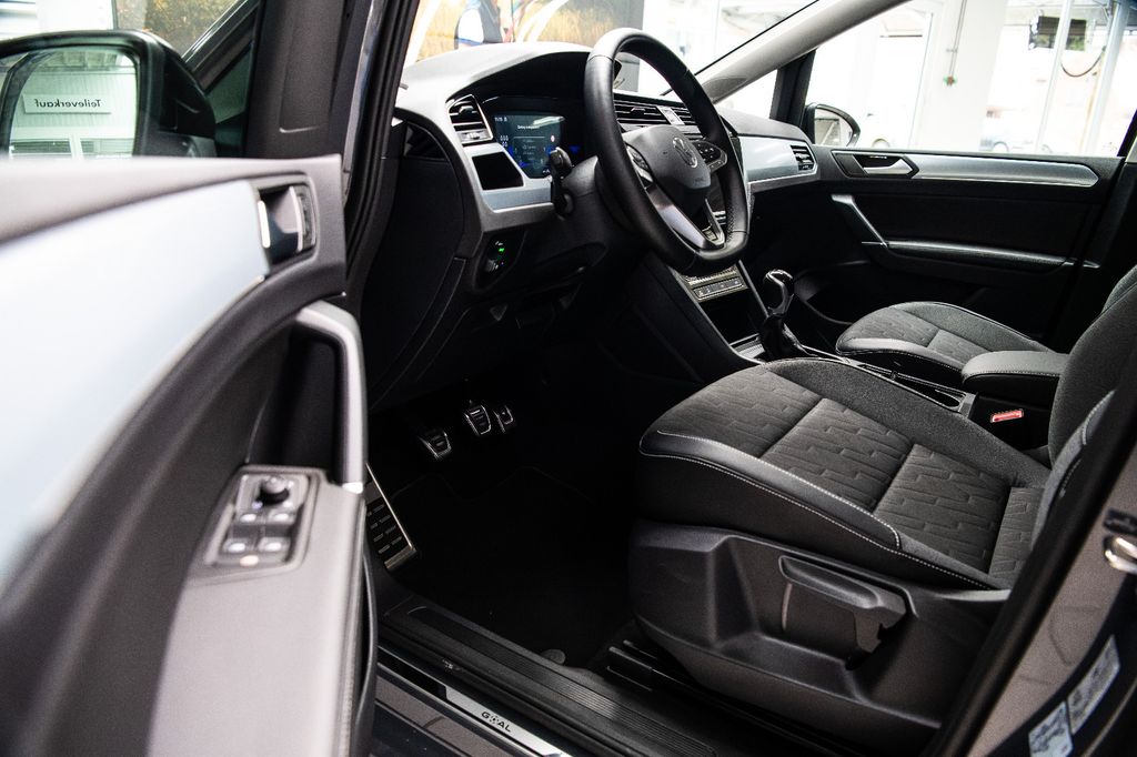 Volkswagen Touran 2025