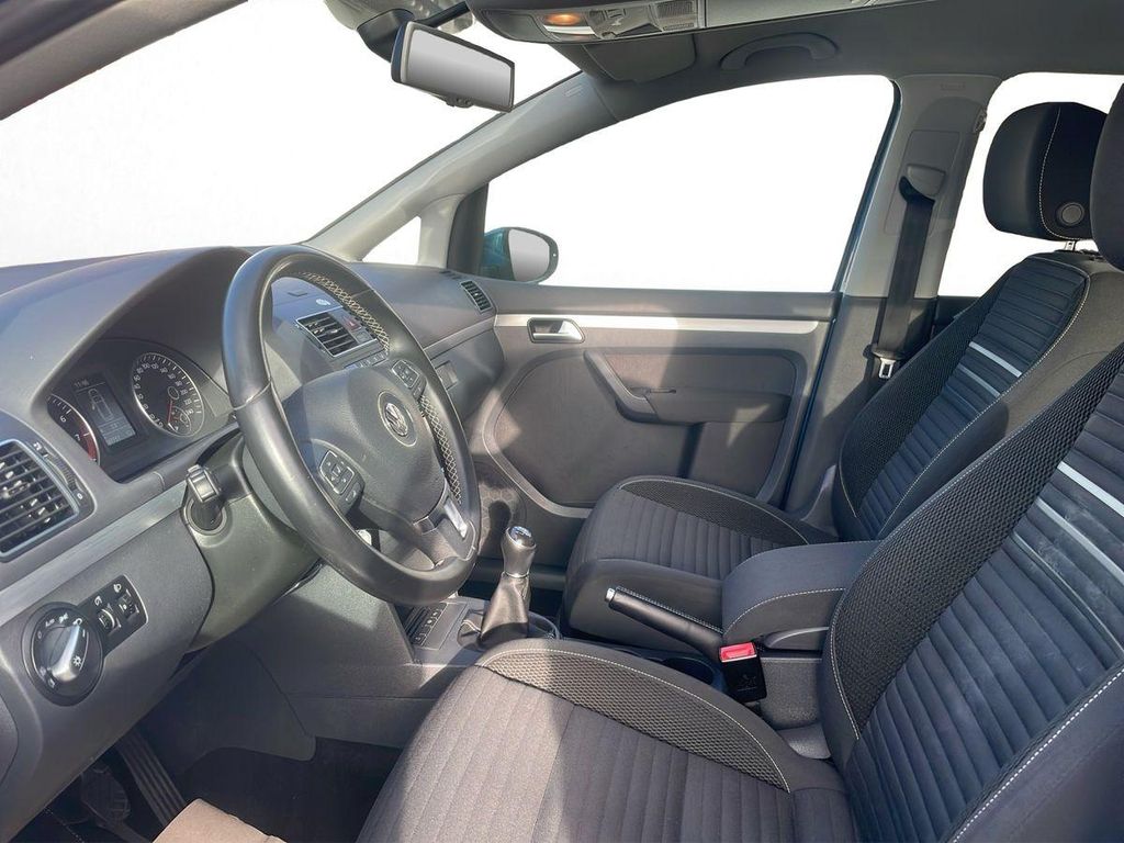 Volkswagen Touran 2014