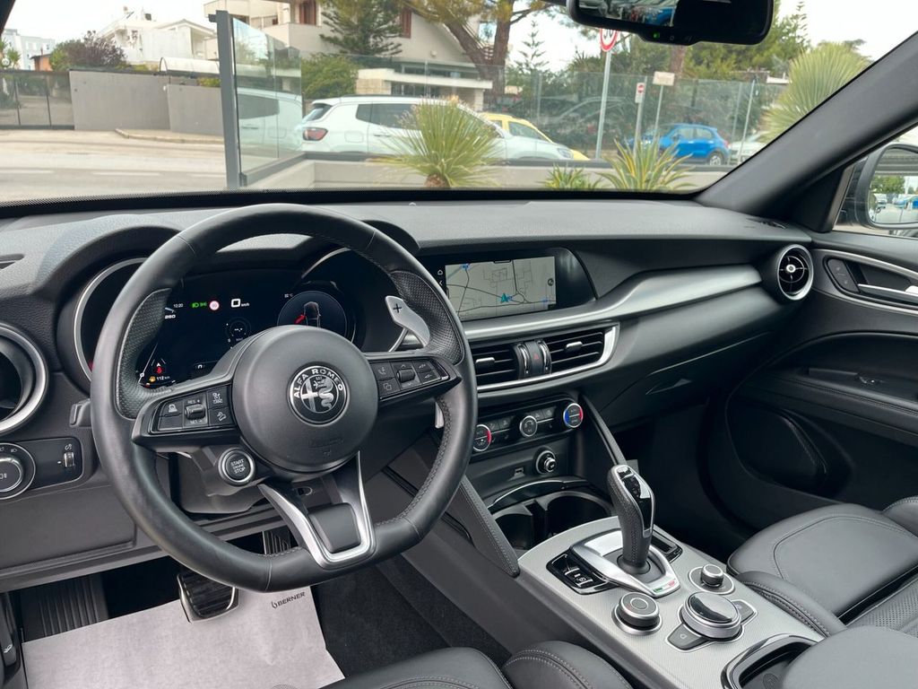 Alfa Romeo Stelvio 2024