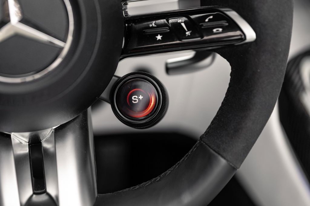 Mercedes-Benz SL 63 AMG 2023