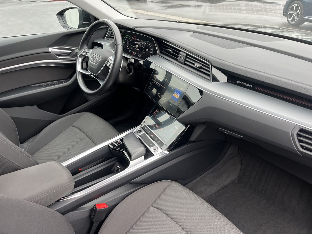 Audi e-tron 2022