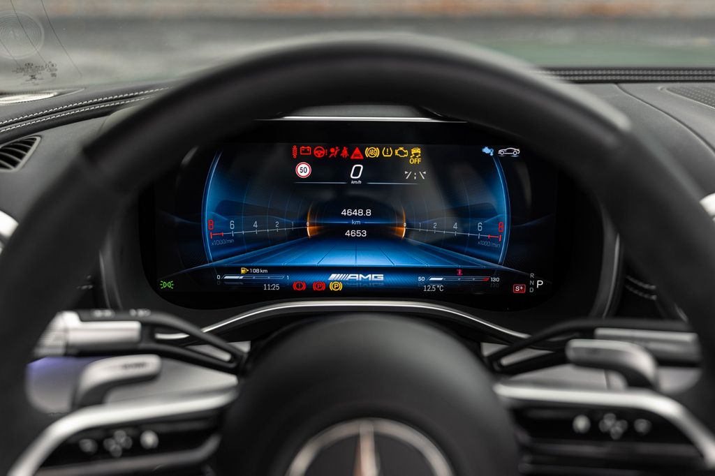 Mercedes-Benz SL 63 AMG 2023