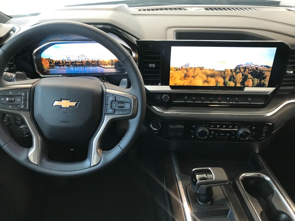 Chevrolet Silverado 2025