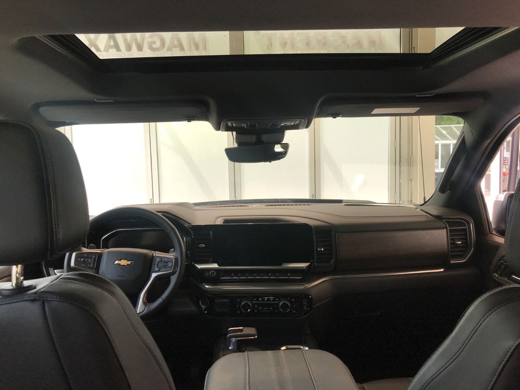 Chevrolet Silverado 2025