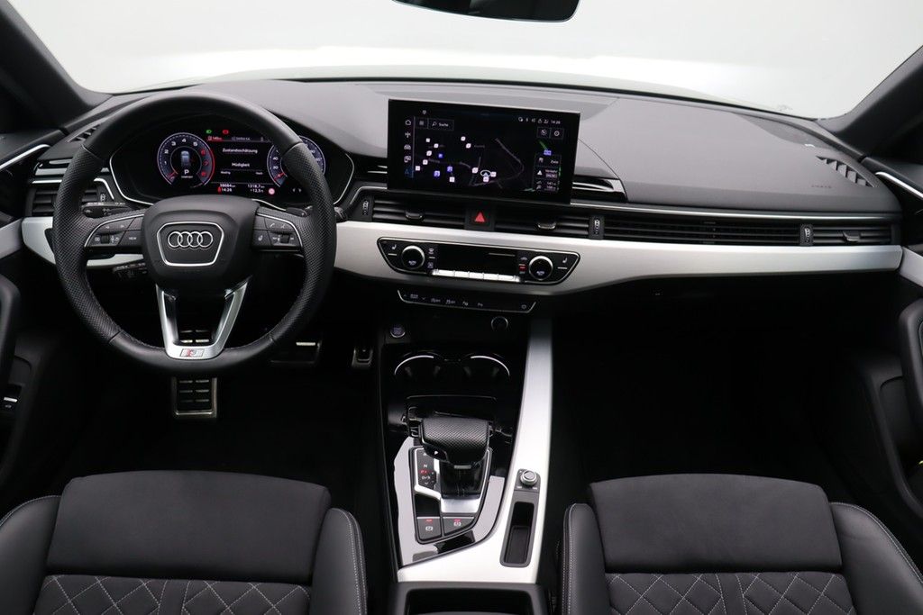Audi A4 2024