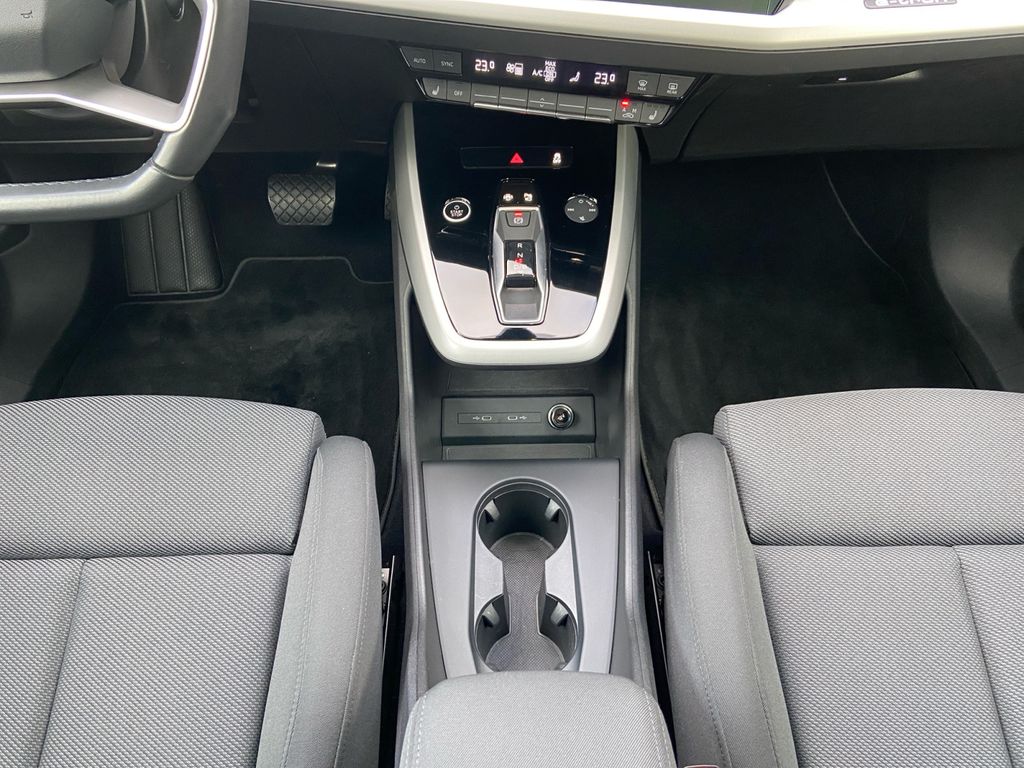 Audi Q4 e-tron 2023