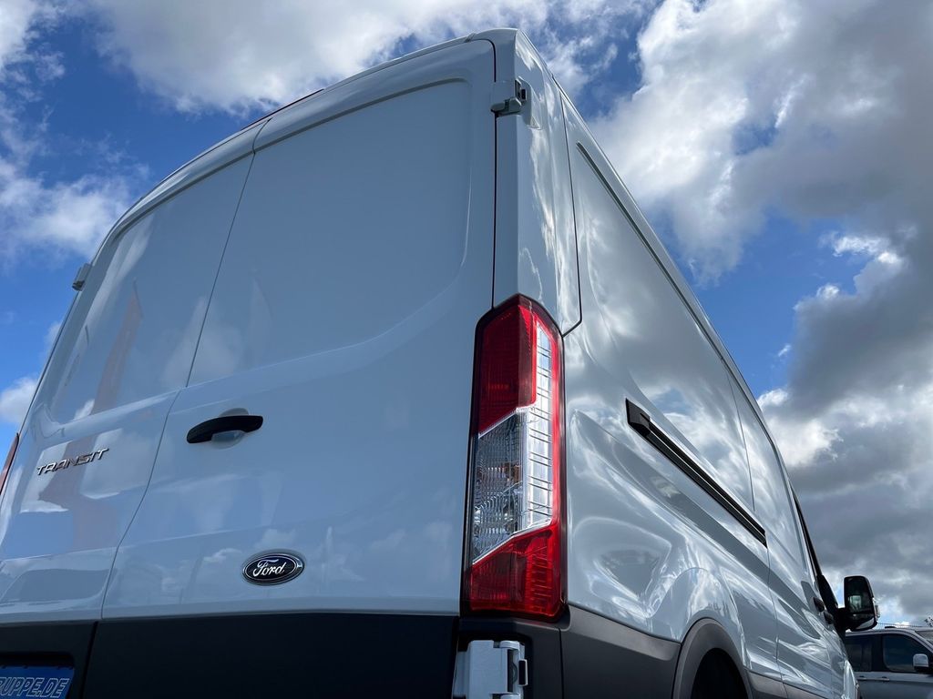 Ford Transit 2025