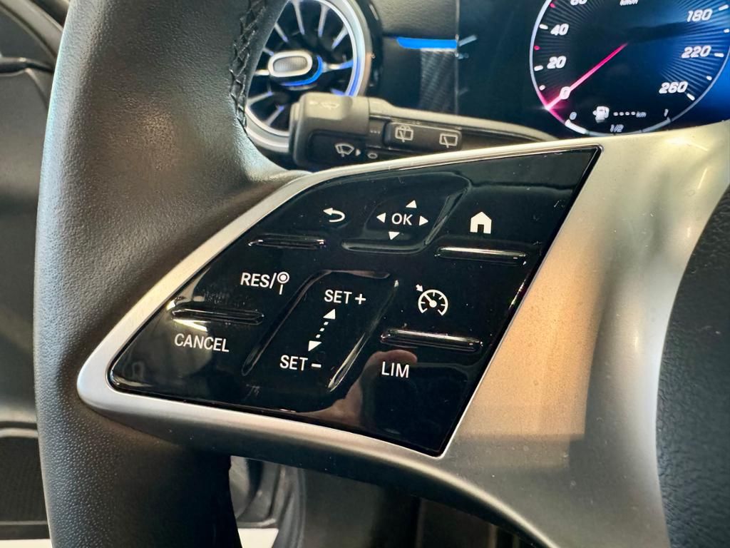 Mercedes-Benz A 180 2024