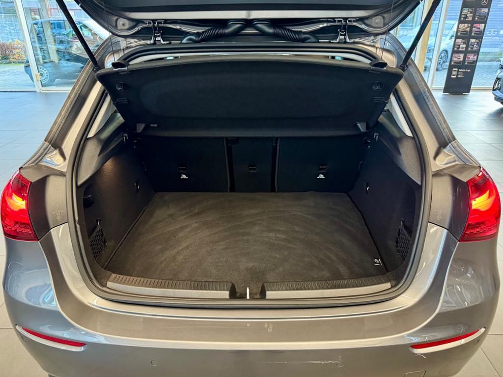 Mercedes-Benz A 180 2024