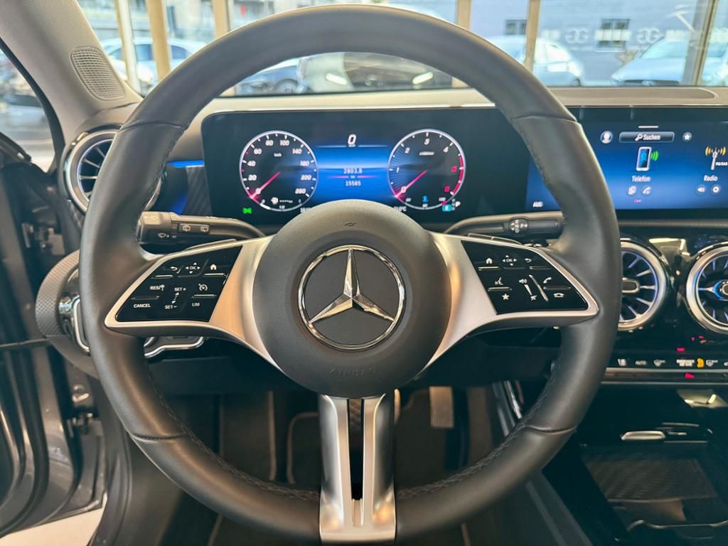 Mercedes-Benz A 180 2024