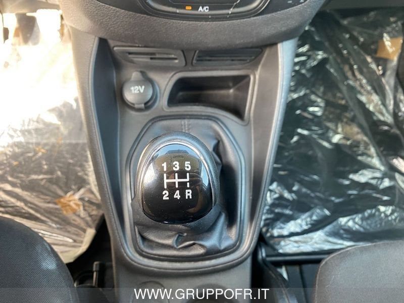 Ford Transit Courier 2017