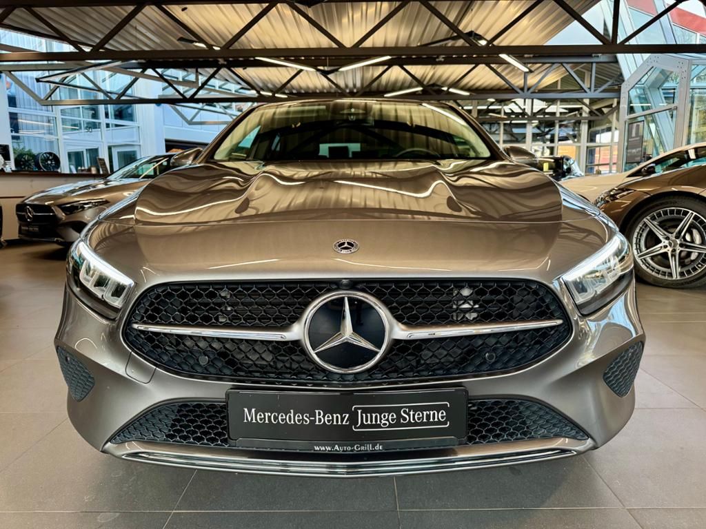Mercedes-Benz A 180 2024