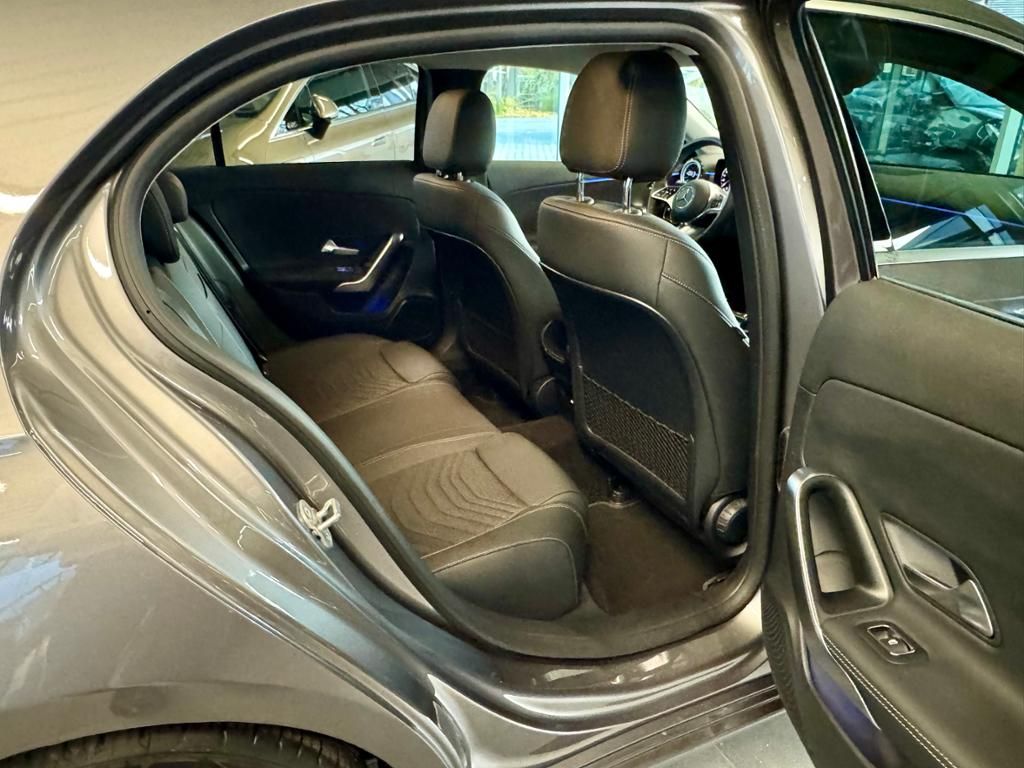 Mercedes-Benz A 180 2024