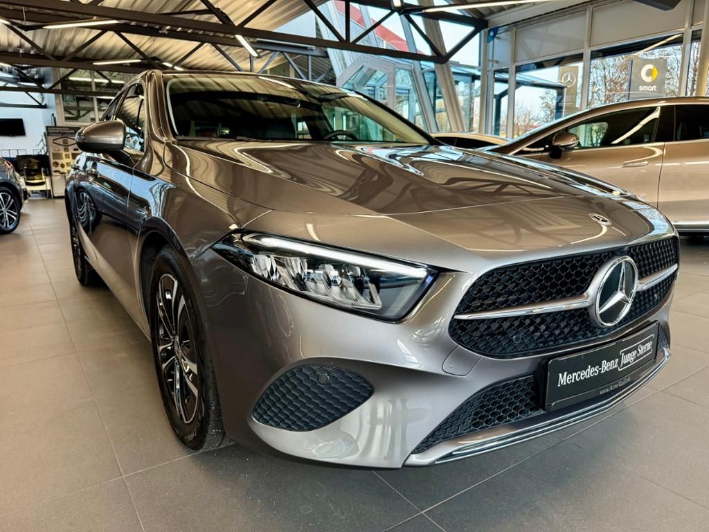 Mercedes-Benz A 180 2024
