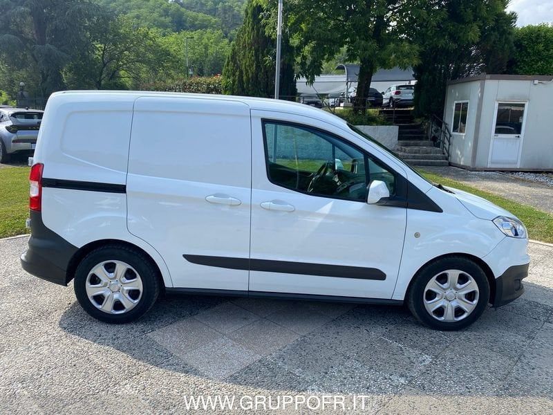Ford Transit Courier 2017