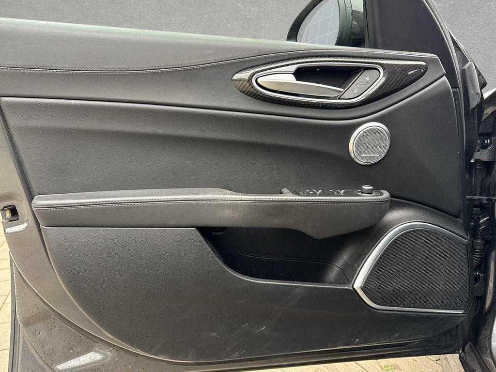 Alfa Romeo Giulia 2021