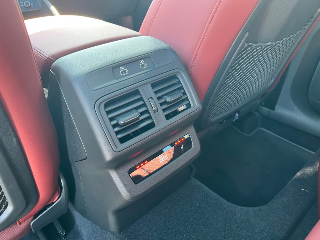 Audi SQ5 2025