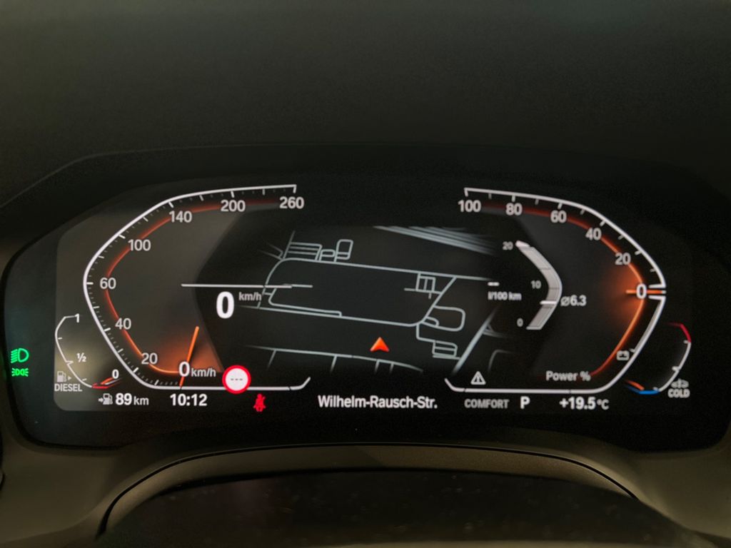 BMW 318 2021