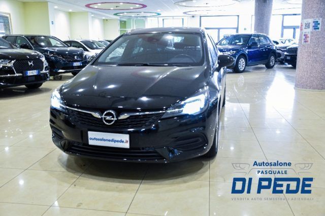 Opel Astra 2021