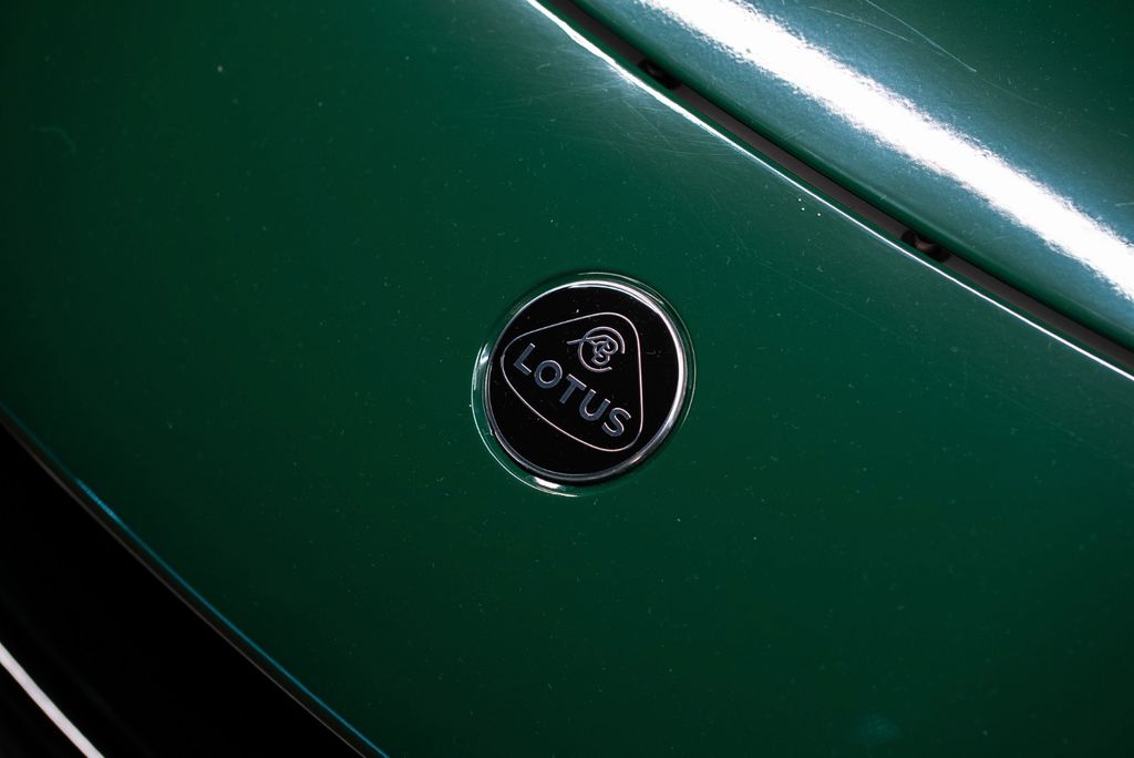 Lotus Emira 2025