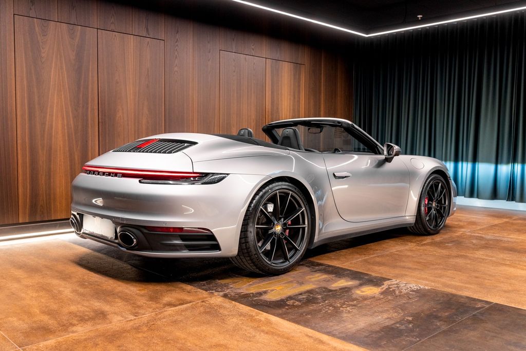 Porsche 992 2019
