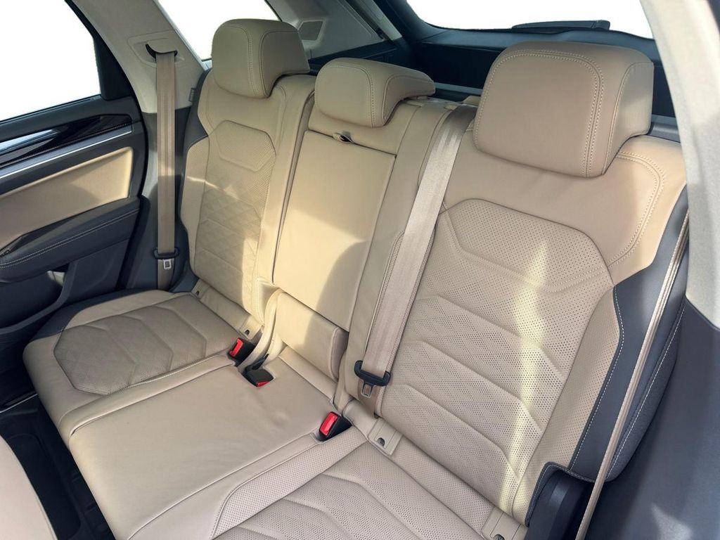 Volkswagen Touareg 2025