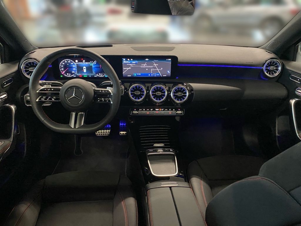 Mercedes-Benz A 250 2025