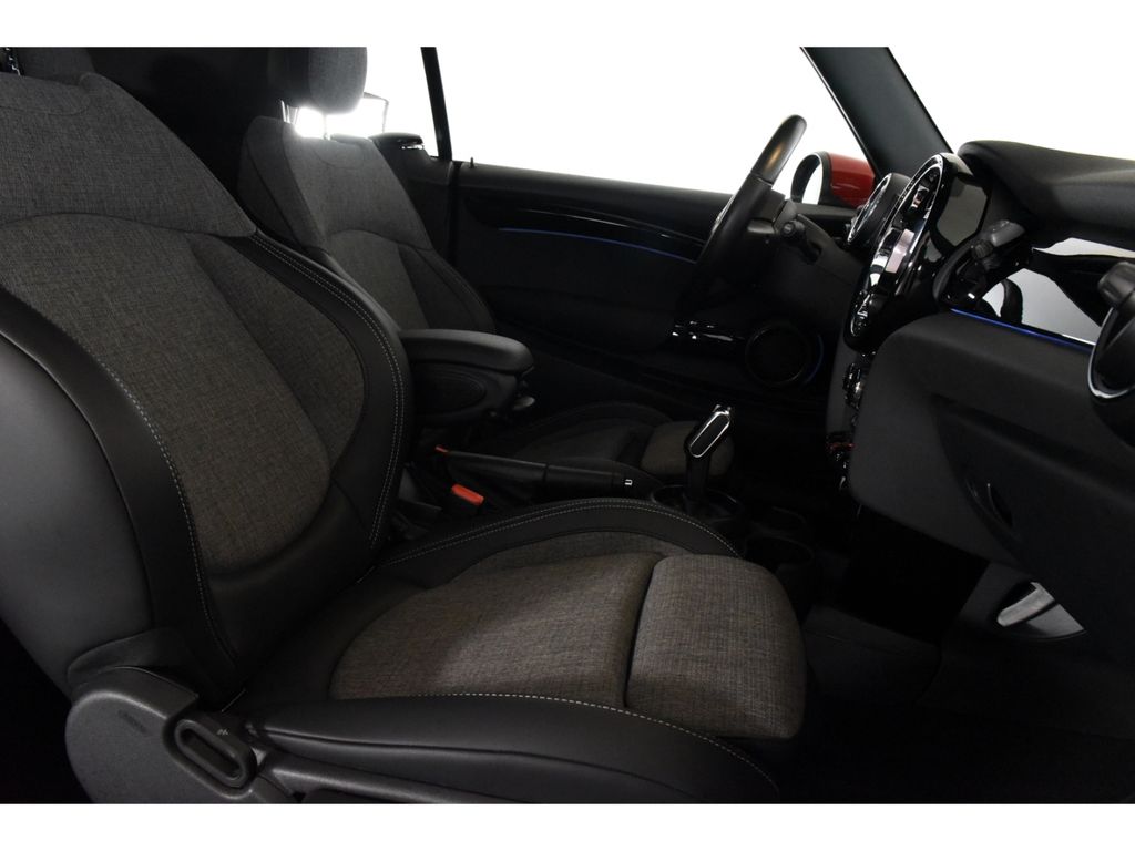 MINI Cooper Cabrio 2023