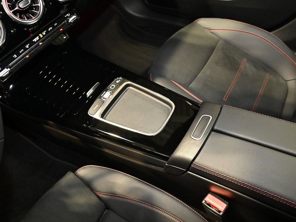 Mercedes-Benz CLA 180 Shooting Brake 2025