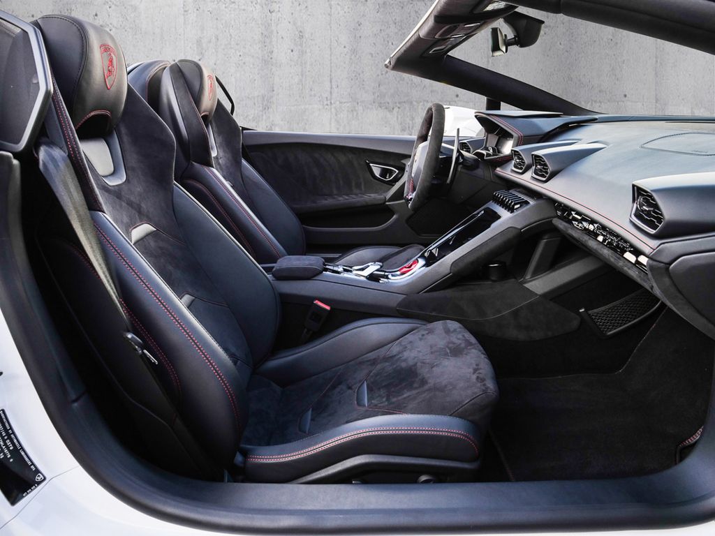 Lamborghini Huracán 2021