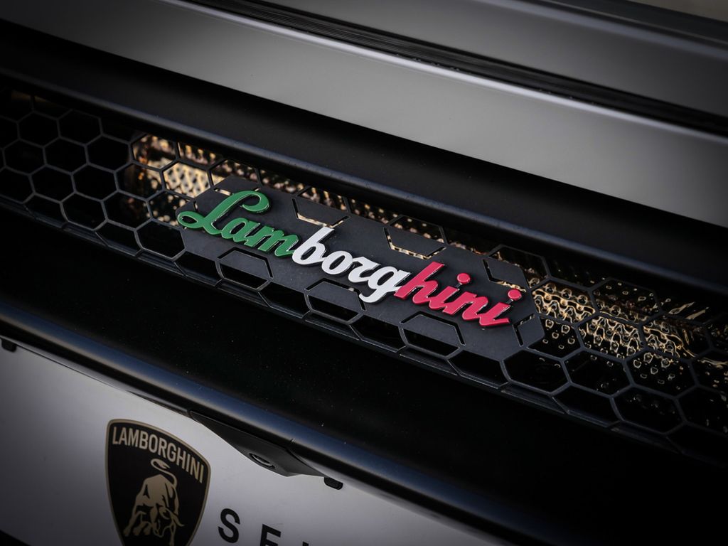 Lamborghini Huracán 2021