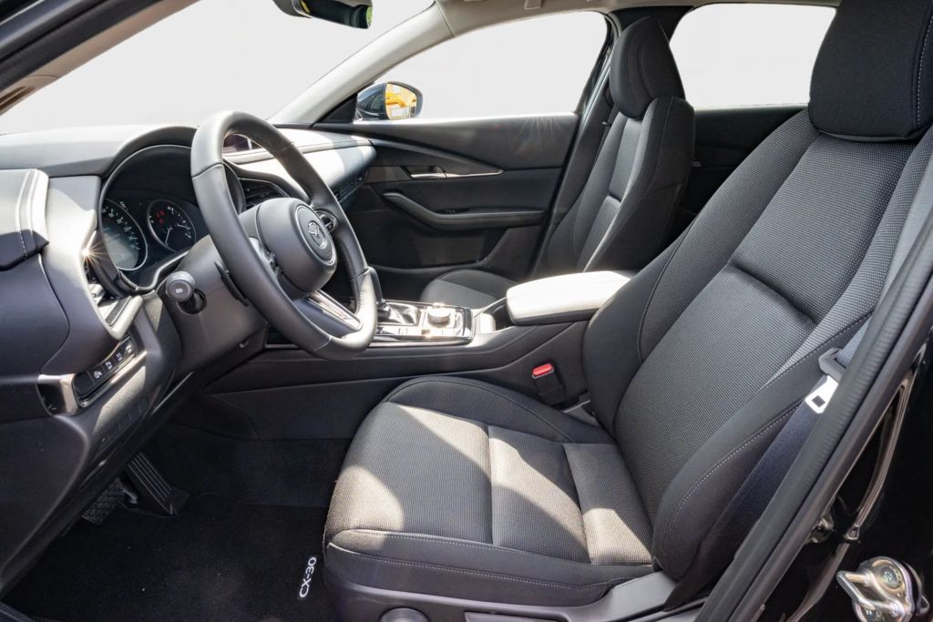 Mazda CX-30 2025
