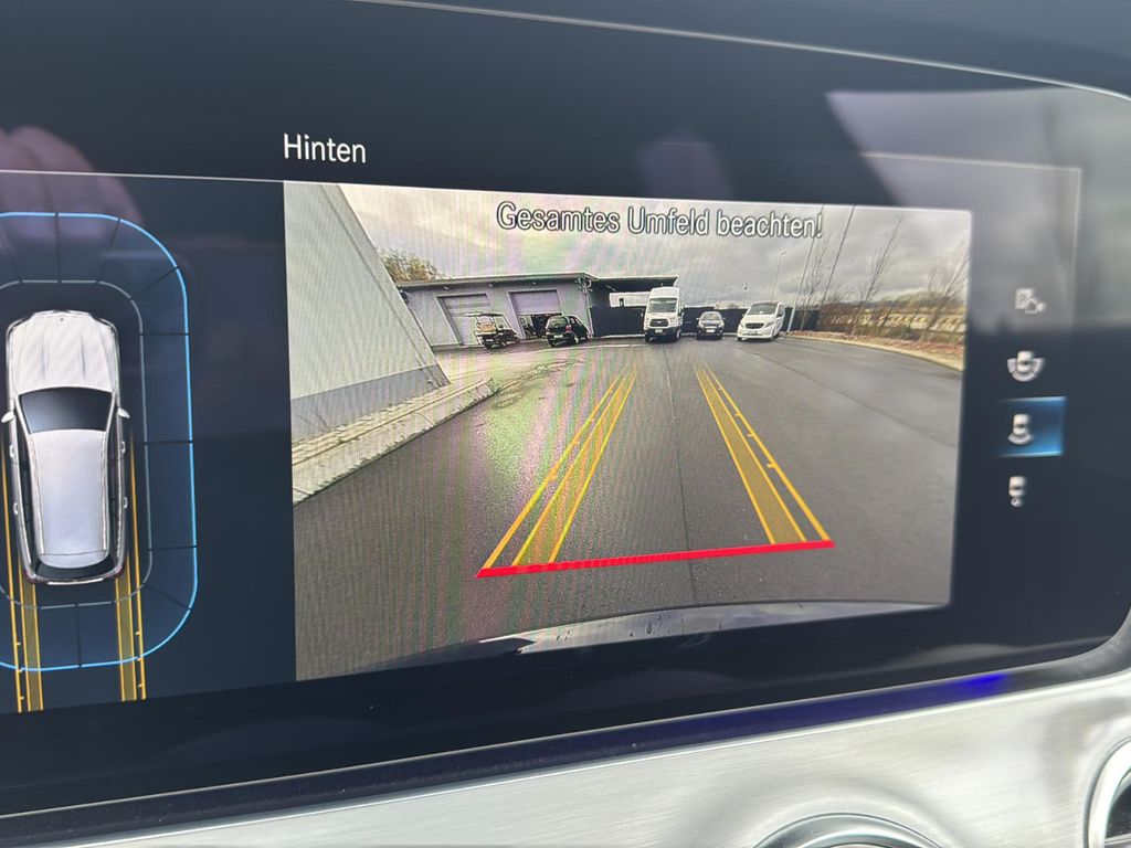 Mercedes-Benz E 300 2022