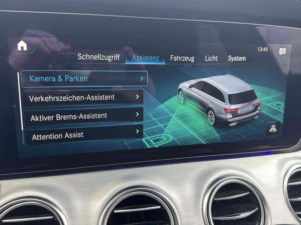 Mercedes-Benz E 300 2022