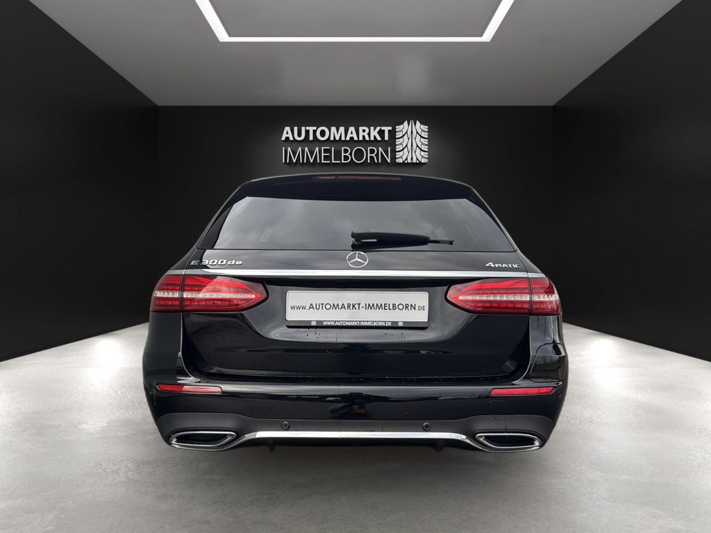 Mercedes-Benz E 300 2022
