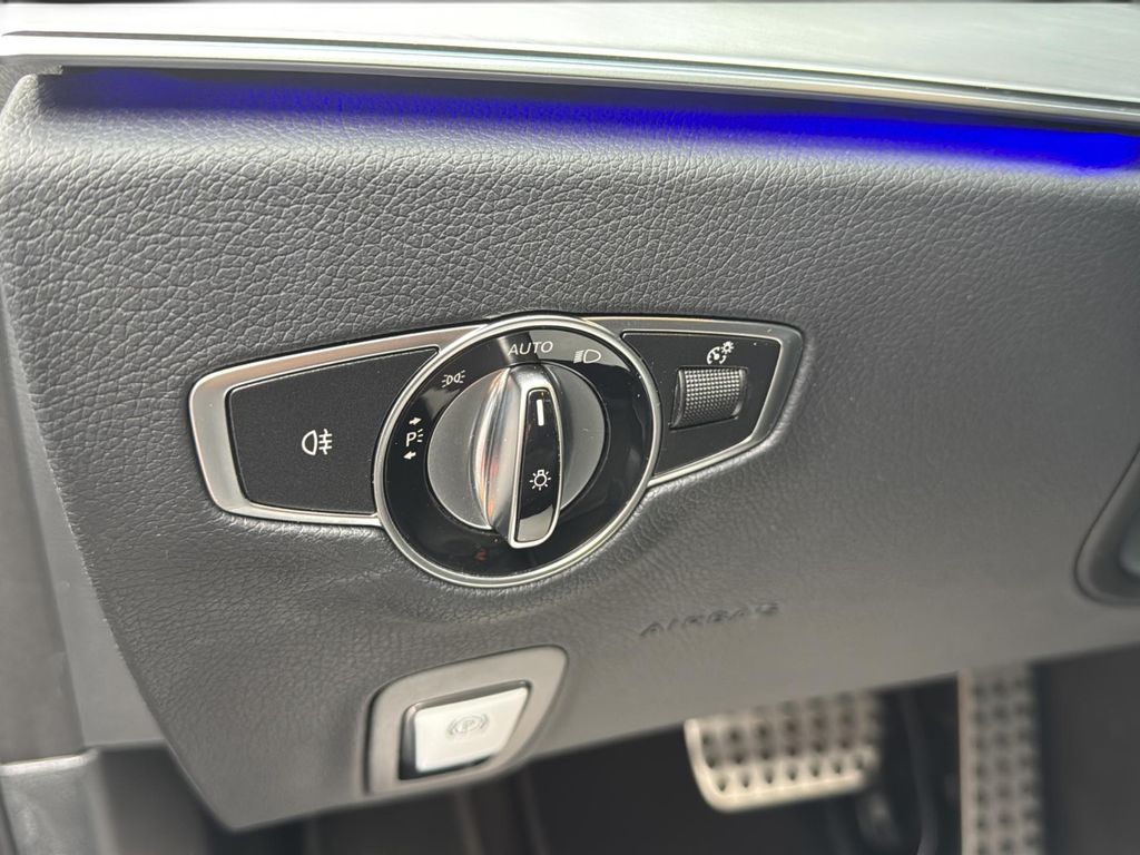 Mercedes-Benz E 300 2022