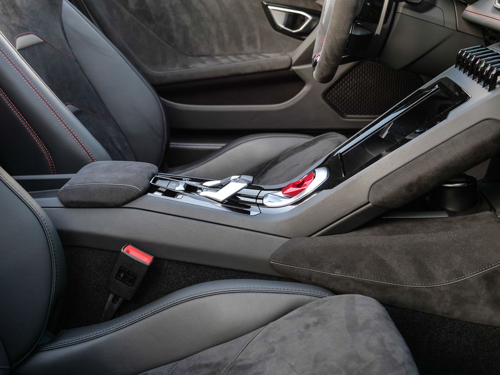 Lamborghini Huracán 2021