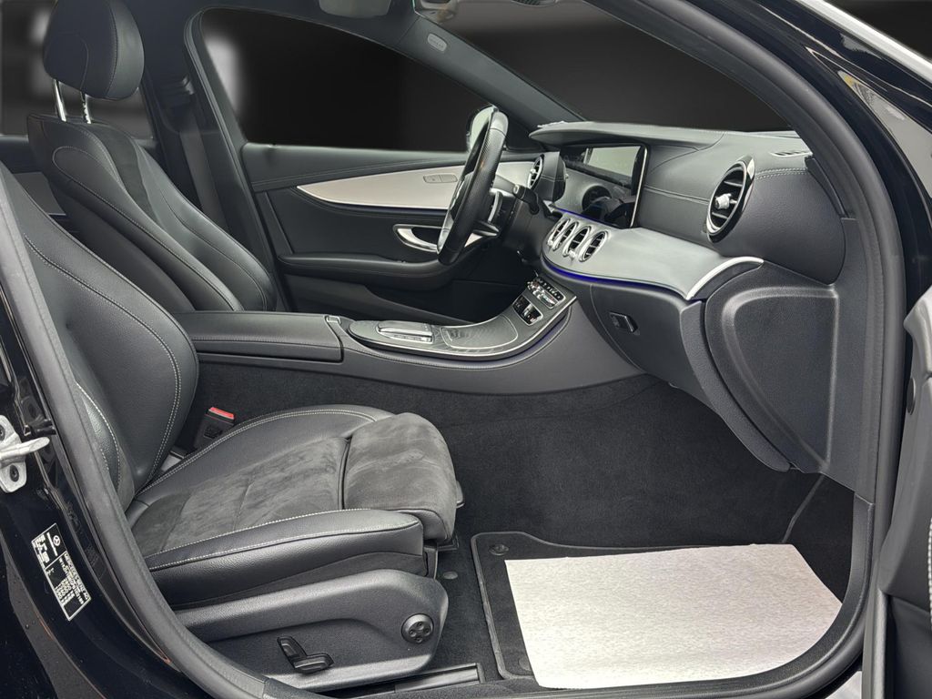 Mercedes-Benz E 300 2022