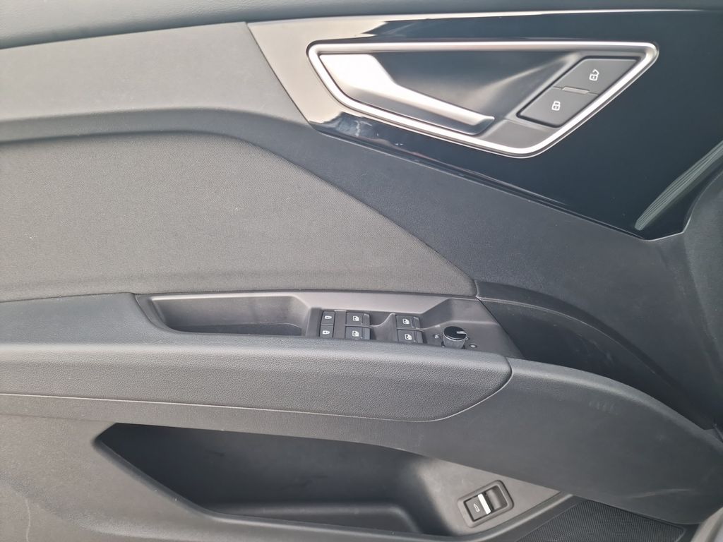 Audi Q4 e-tron 2023