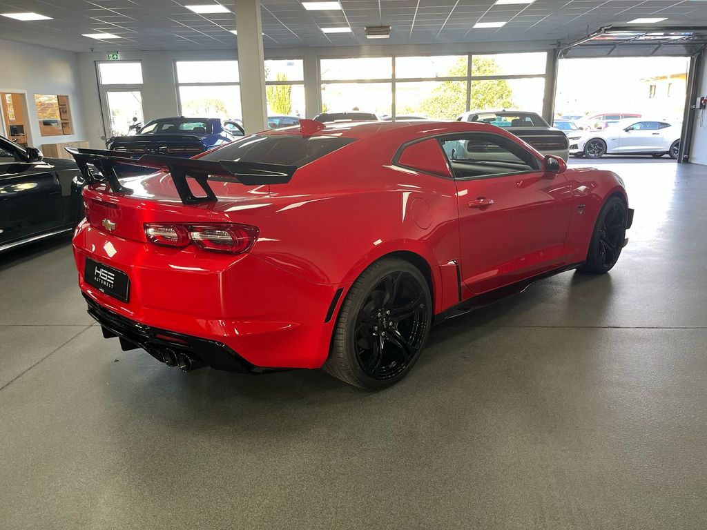 Chevrolet Camaro 2024